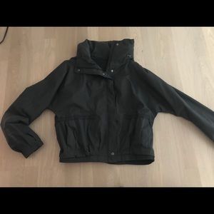 Lululemon cropped rain jacket with zippered hood